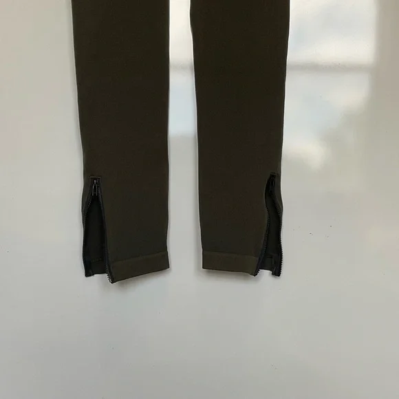 Spanx Seamless Side Zipper Leggings - Picture 5 of 6